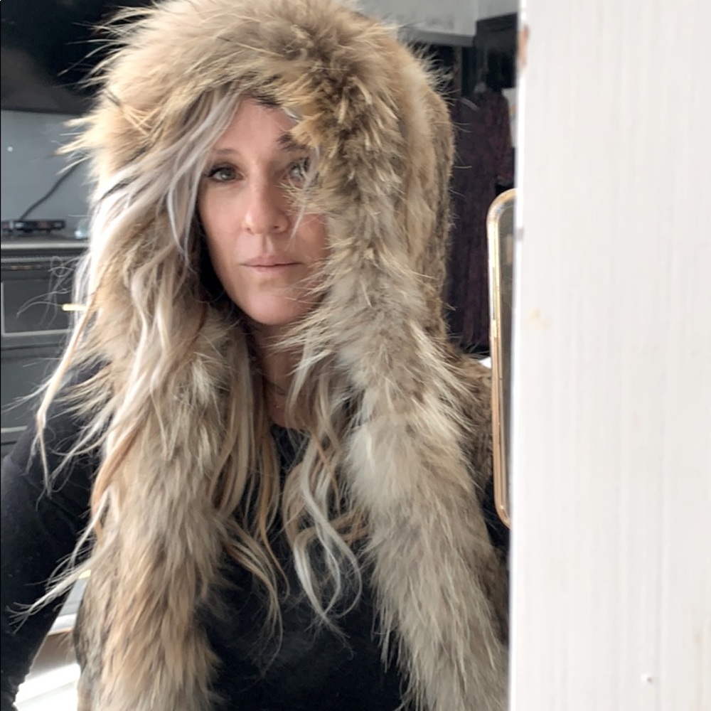 Rabbit fur long sleeveless coat with hood